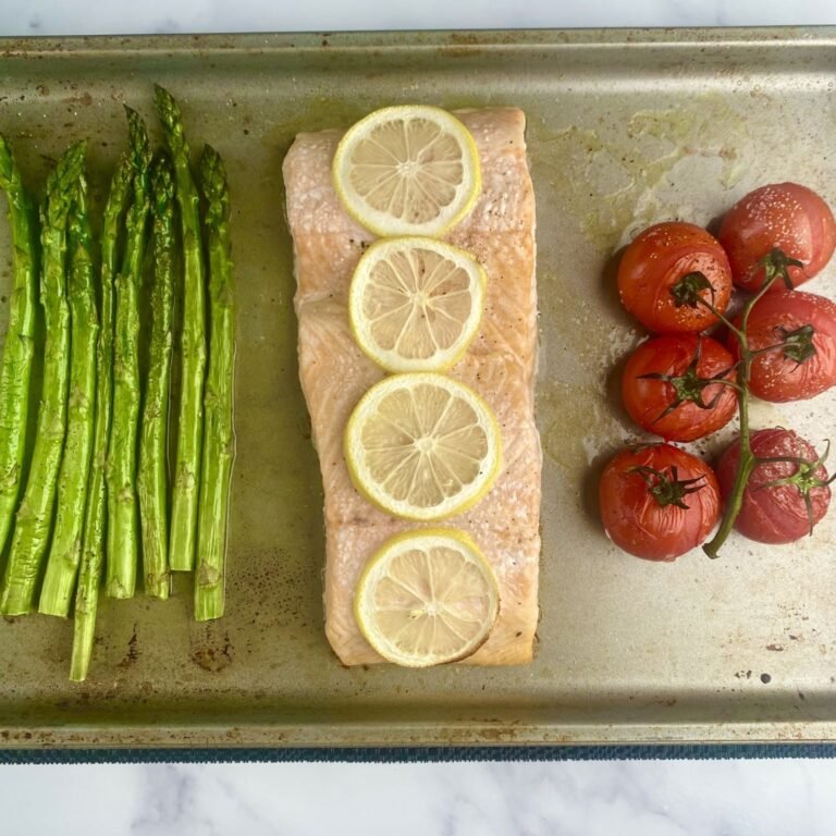 Baked Salmon and Vegetables